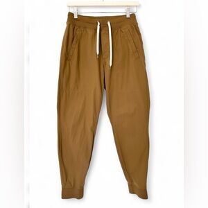 Vuori Men's Meta Joggers Tan Pants - Size Small